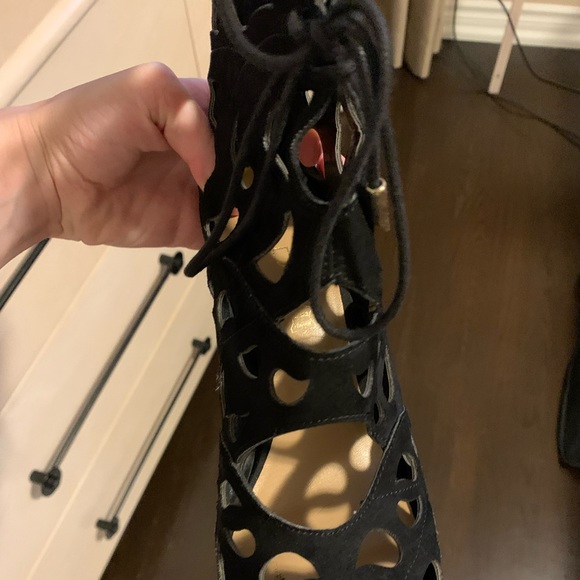 Open toe heels - Picture 3 of 5